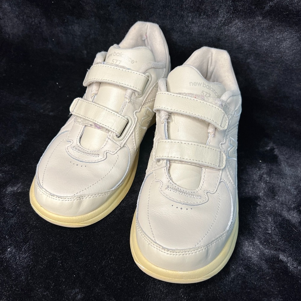 New Balance 577 WW57VB Womens 8 Wide Walking Shoes White Leather Comfort Sneaker - Picture 2 of 7